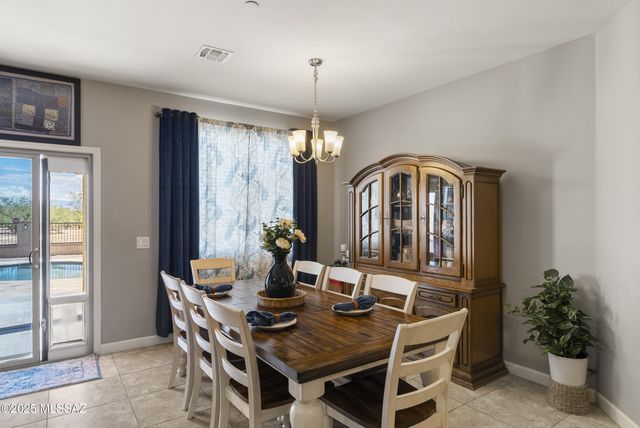 13204 W Tiger Aloe Place, Tucson, AZ 85743