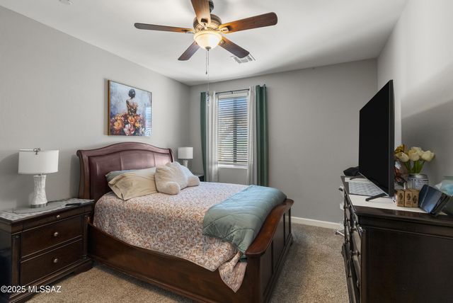 13204 W Tiger Aloe Place, Tucson, AZ 85743