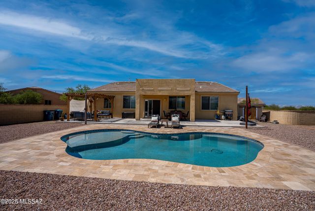 13204 W Tiger Aloe Place, Tucson, AZ 85743