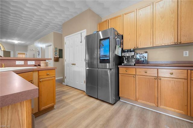 422 Berndale DR, Chesapeake, VA 23322