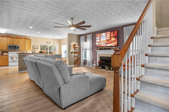 422 Berndale DR, Chesapeake, VA 23322