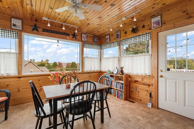 300 W 126th Place, Crown Point, IN 46307