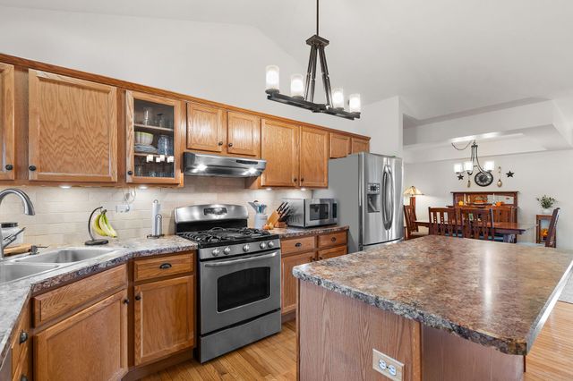 300 W 126th Place, Crown Point, IN 46307