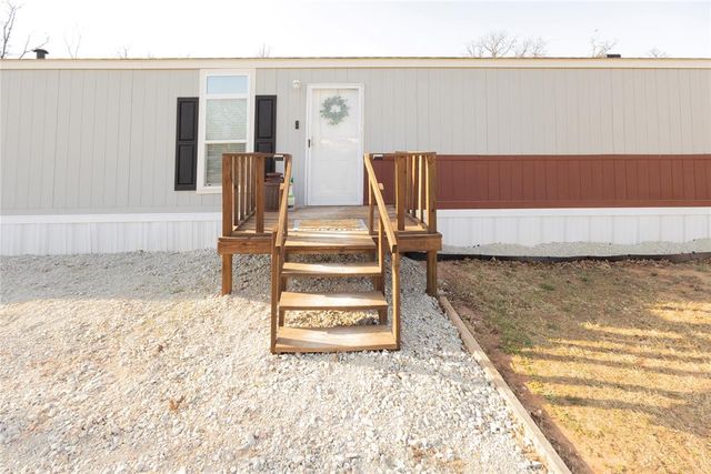 108 Blue Cedar Circle, Shawnee, OK 74804