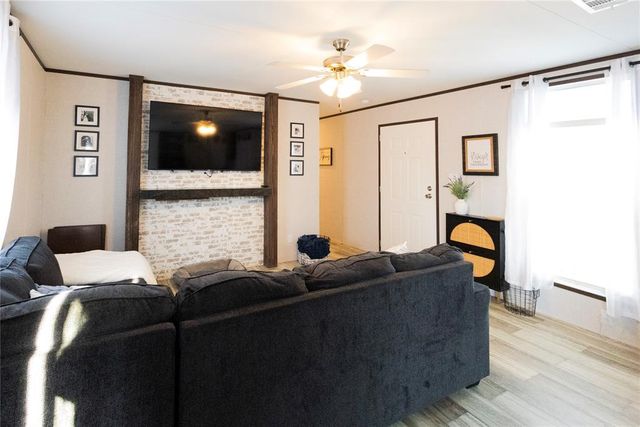 108 Blue Cedar Circle, Shawnee, OK 74804