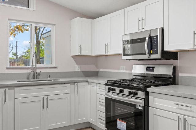 7941 Andora Way, Sacramento, CA 95824