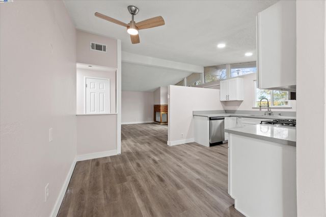 7941 Andora Way, Sacramento, CA 95824