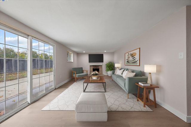 7941 Andora Way, Sacramento, CA 95824