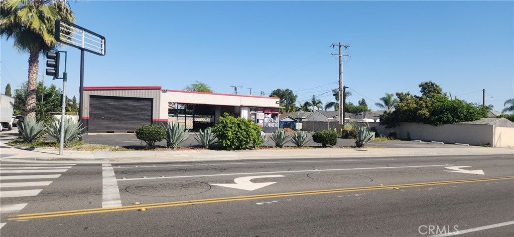 424 N East, Anaheim, CA 92805 — photo 2