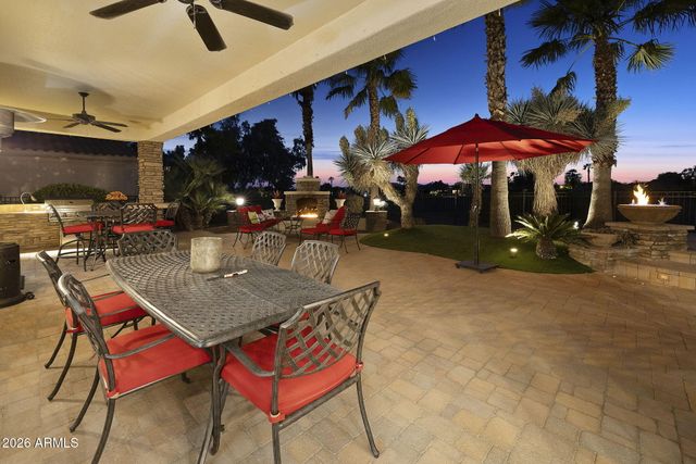 22926 N DE LA GUERRA Court, Sun City West, AZ 85375