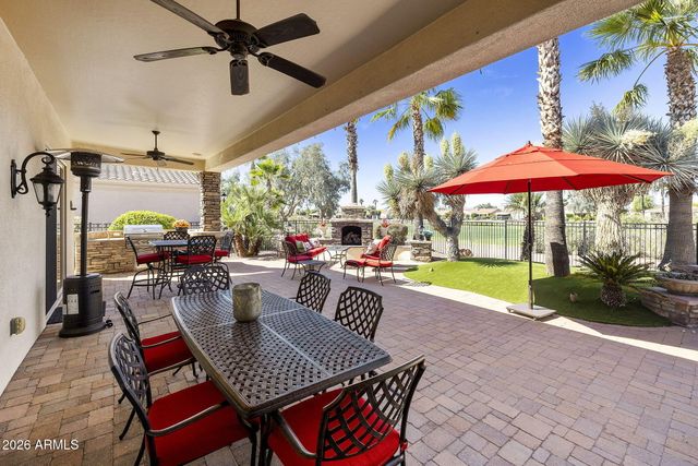 22926 N DE LA GUERRA Court, Sun City West, AZ 85375