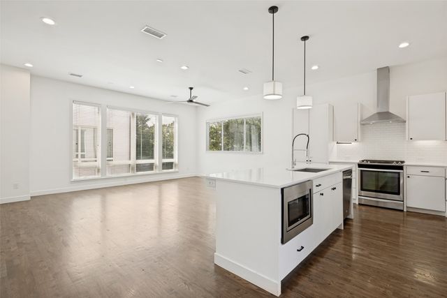 4913 Dartford Drive, Dallas, TX 75204