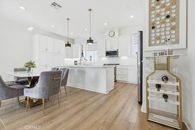 104 Restore, Irvine, CA 92618