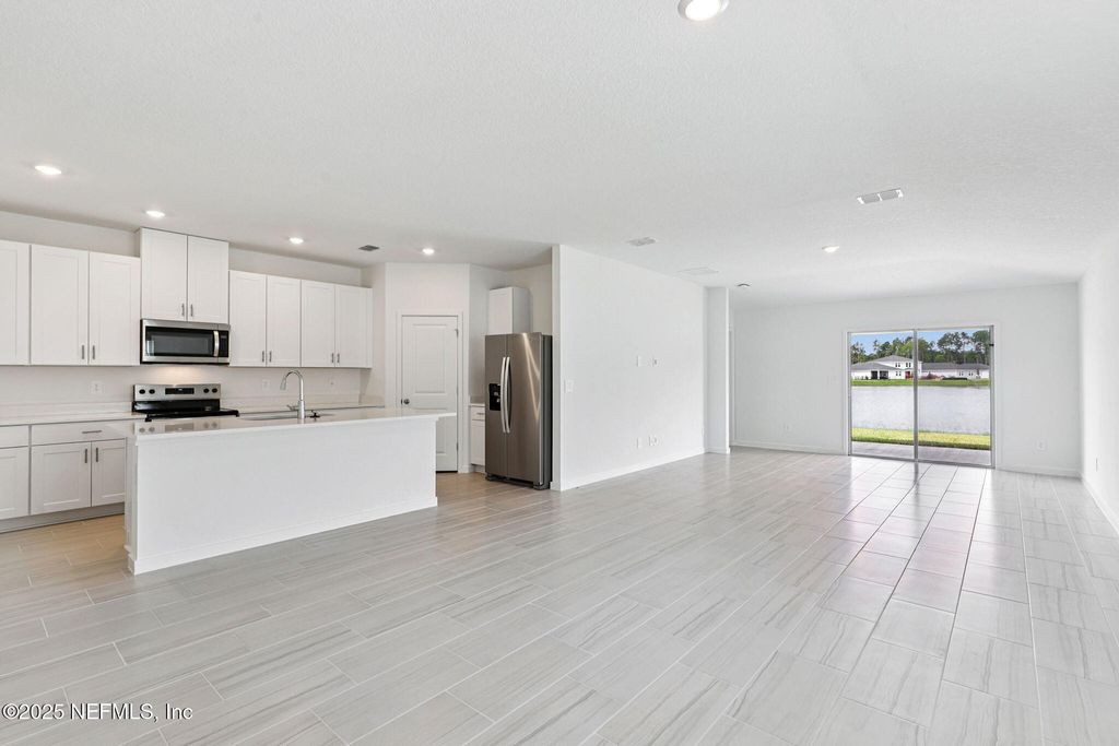 14 DILLY Court, Palm Coast, FL 32164