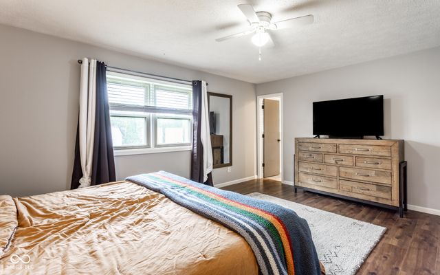 705 Green Meadow Drive, Greenwood, IN 46143