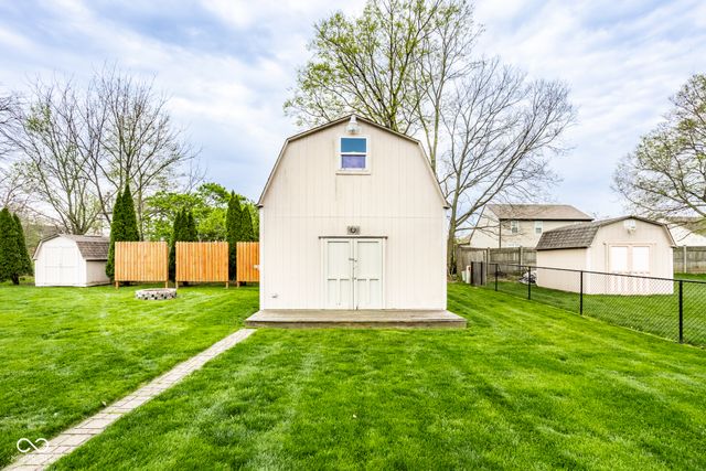 705 Green Meadow Drive, Greenwood, IN 46143