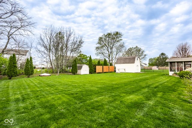 705 Green Meadow Drive, Greenwood, IN 46143