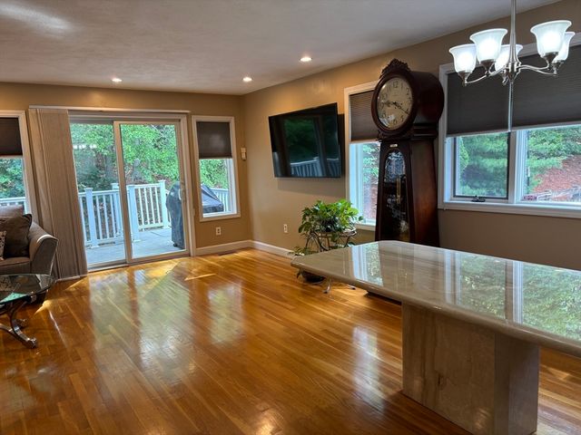 701 Sherwood Forrest Lane 701, Saugus, MA 01906