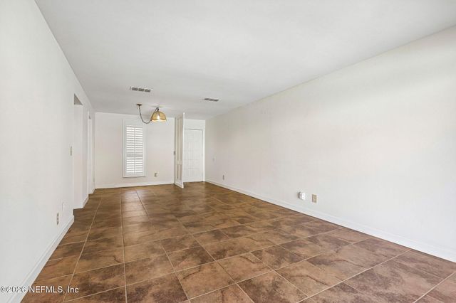 1735 EL CAMINO Road 2, Jacksonville, FL 32216