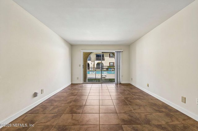 1735 EL CAMINO Road 2, Jacksonville, FL 32216