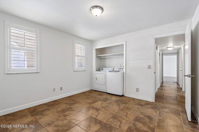 1735 EL CAMINO Road 2, Jacksonville, FL 32216