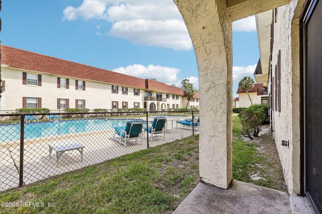 1735 EL CAMINO Road 2, Jacksonville, FL 32216