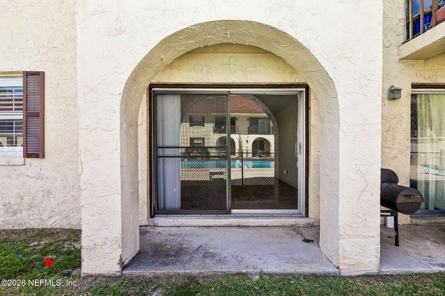 1735 EL CAMINO Road 2, Jacksonville, FL 32216