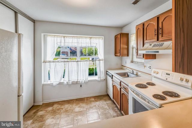 30 KELLY DR, Deptford, NJ 08096