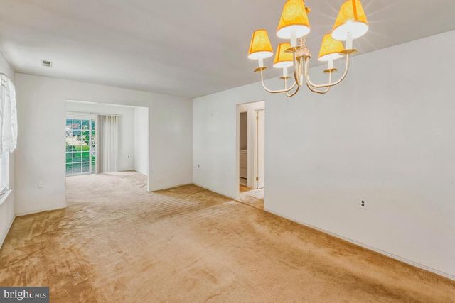 30 KELLY DR, Deptford, NJ 08096