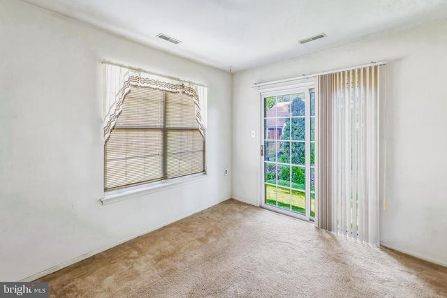 30 KELLY DR, Deptford, NJ 08096