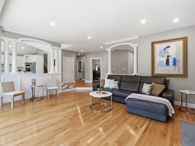 59 William St, Andover, MA 01810