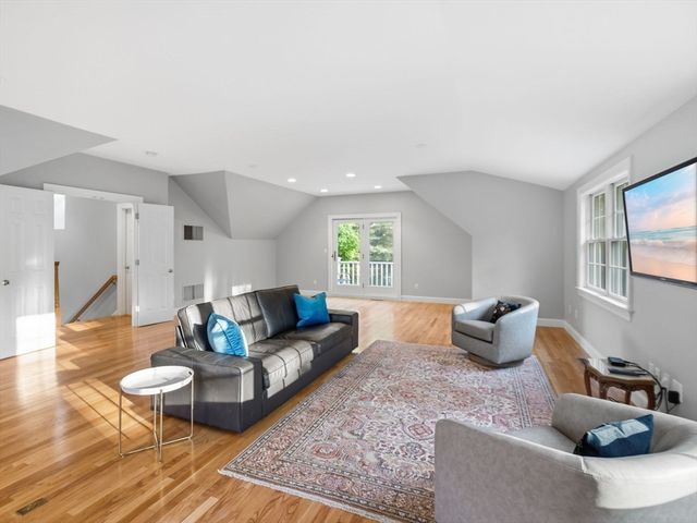 59 William St, Andover, MA 01810
