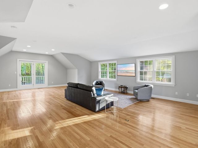 59 William St, Andover, MA 01810
