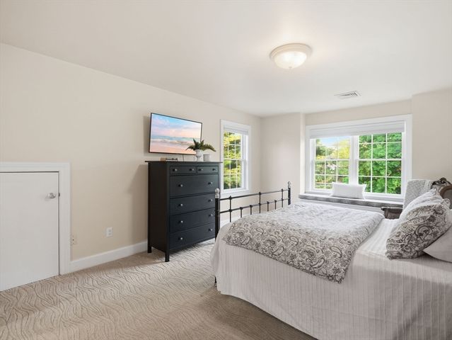 59 William St, Andover, MA 01810