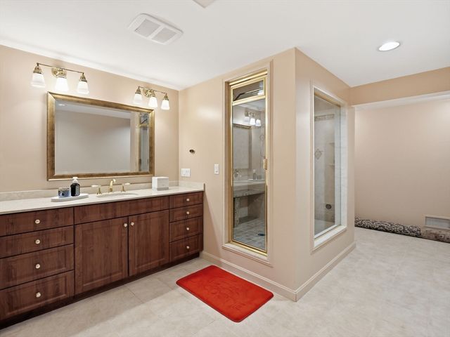 59 William St, Andover, MA 01810