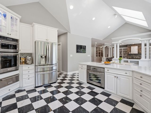 59 William St, Andover, MA 01810
