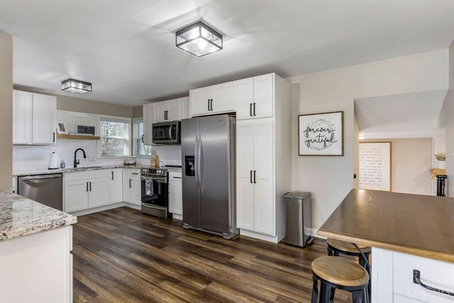 3063 Lynn Drive, Franklin, OH 45005