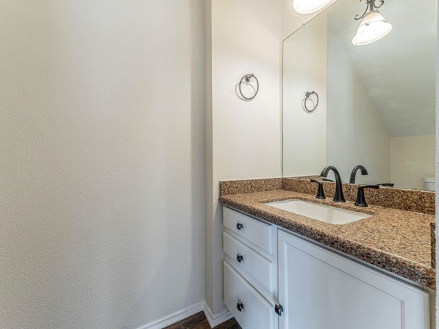 1810 Summer Rain DR, Cedar Park, TX 78613