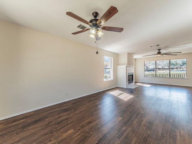 1810 Summer Rain DR, Cedar Park, TX 78613