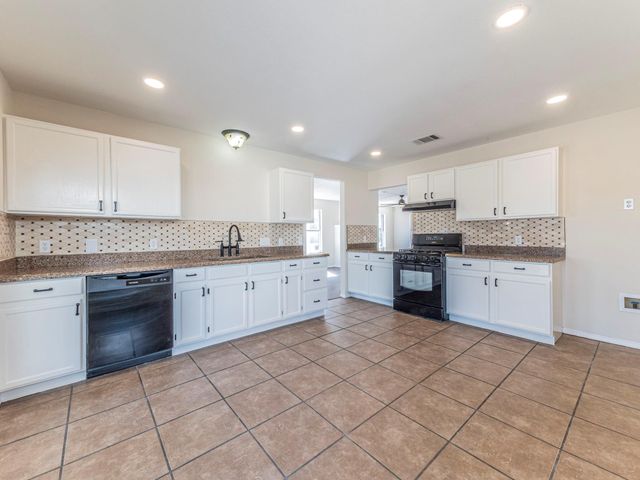 1810 Summer Rain DR, Cedar Park, TX 78613