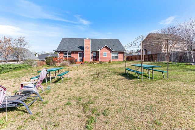 201 Walden Green Drive, Raeford, NC 28376