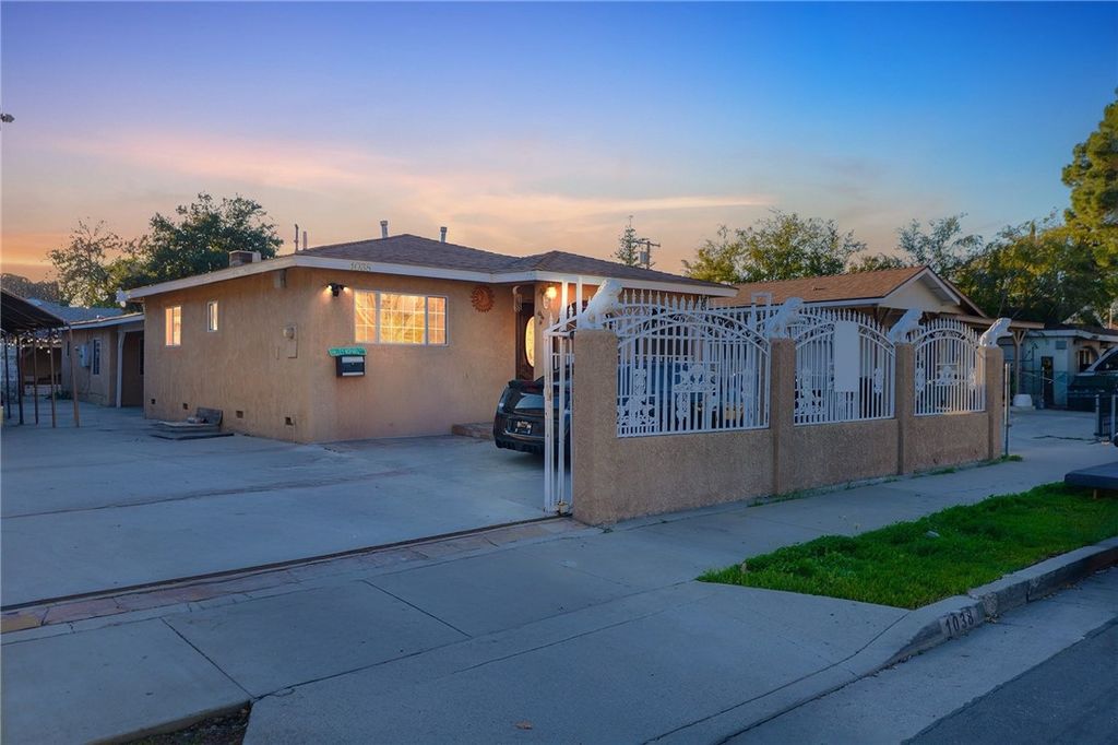 1038 Hollister St, San Fernando, CA 91340
