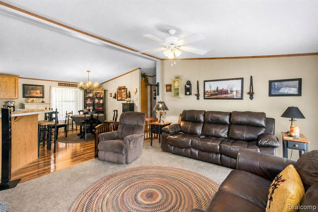 29311 Hidden River Drive, Gibraltar, MI 48173