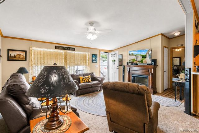 29311 Hidden River Drive, Gibraltar, MI 48173