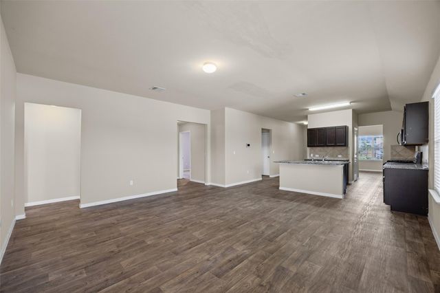111 Hess DR, Kyle, TX 78640