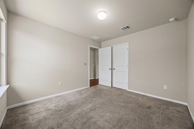 111 Hess DR, Kyle, TX 78640