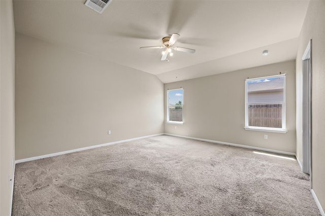 111 Hess DR, Kyle, TX 78640