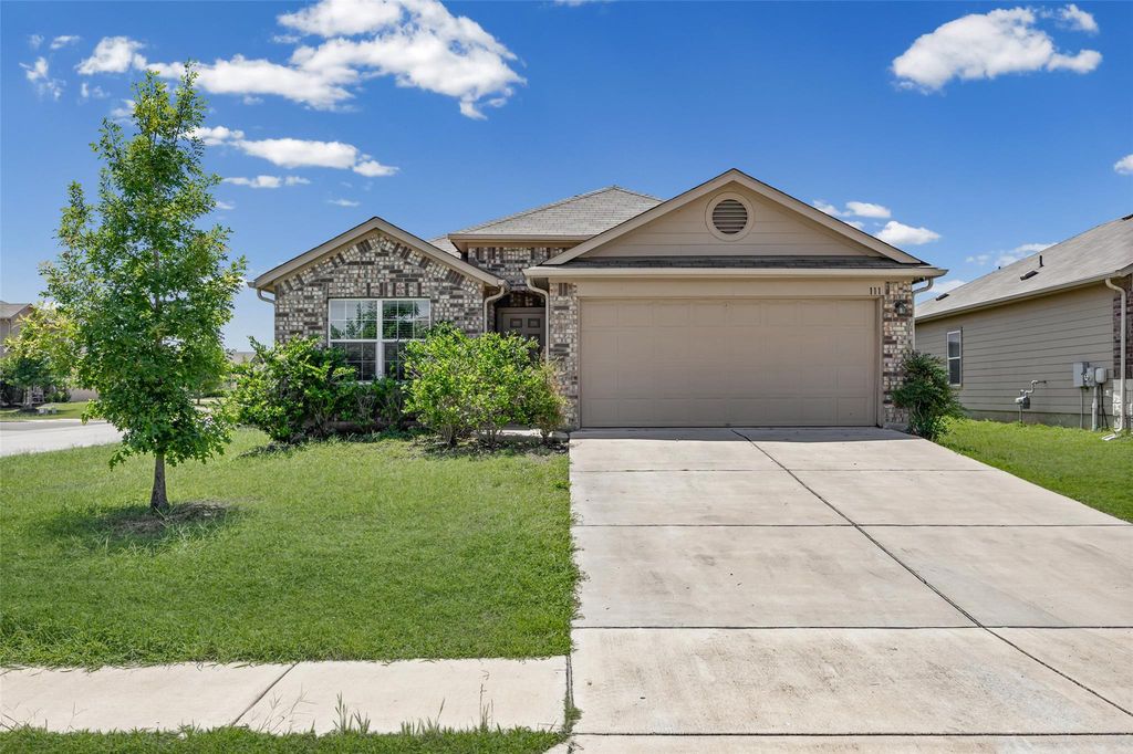 111 Hess DR, Kyle, TX 78640