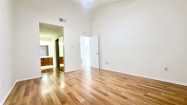 5815 Timbercrest Drive, Arlington, TX 76017