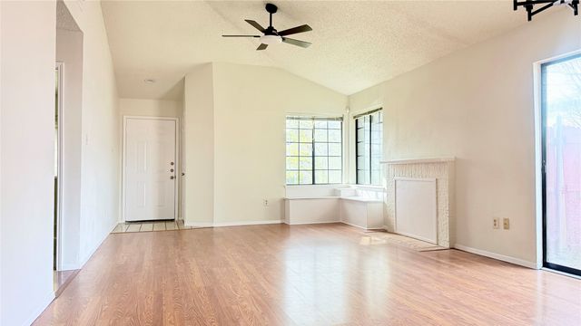 5815 Timbercrest Drive, Arlington, TX 76017